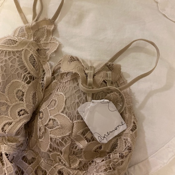 Never Worn Top - Picture 2 of 3